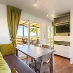 Vakantiepark Eurocamp Mobile Homes At Ljutic