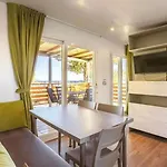 Eurocamp Mobile Homes At Ljutic 3*