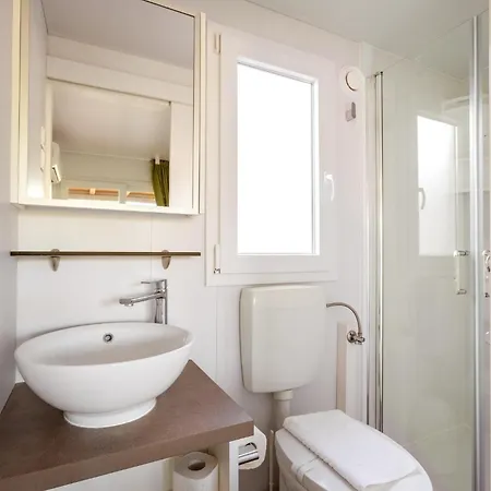 Eurocamp Mobile Homes At Ljutic Prázdninový areál