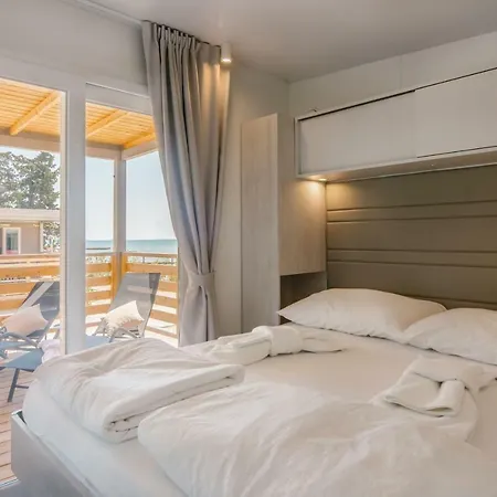 Eurocamp Mobile Homes At Ljutic Ferienpark 3*