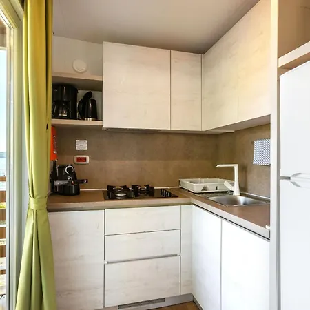 Vakantiepark Eurocamp Mobile Homes At Ljutic 3*