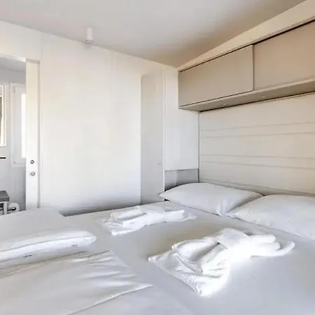 Eurocamp Mobile Homes At Ljutic Vakantiepark