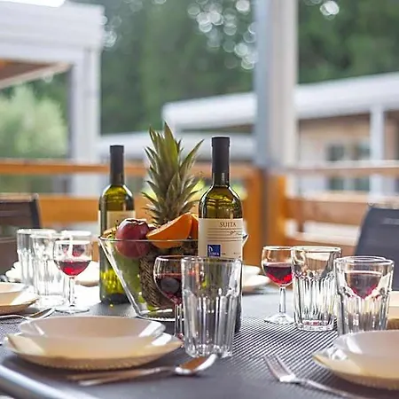 Eurocamp Mobile Homes At Ljutic 3*