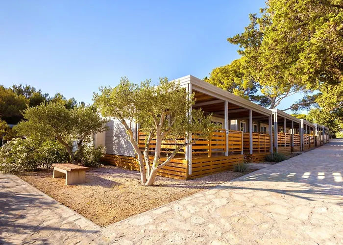 Eurocamp Mobile Homes At Ljutic Prázdninový areál Biograd Na Moru