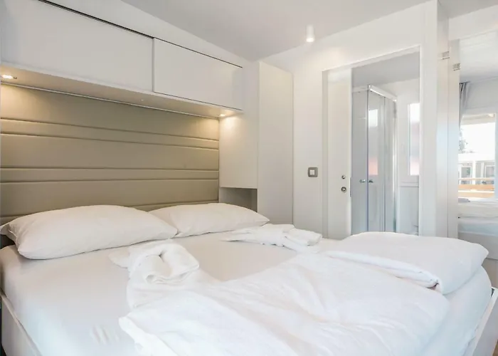 Eurocamp Mobile Homes At Ljutic Prázdninový areál